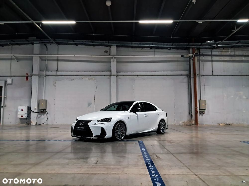 Lexus IS 200t F Sport - 18