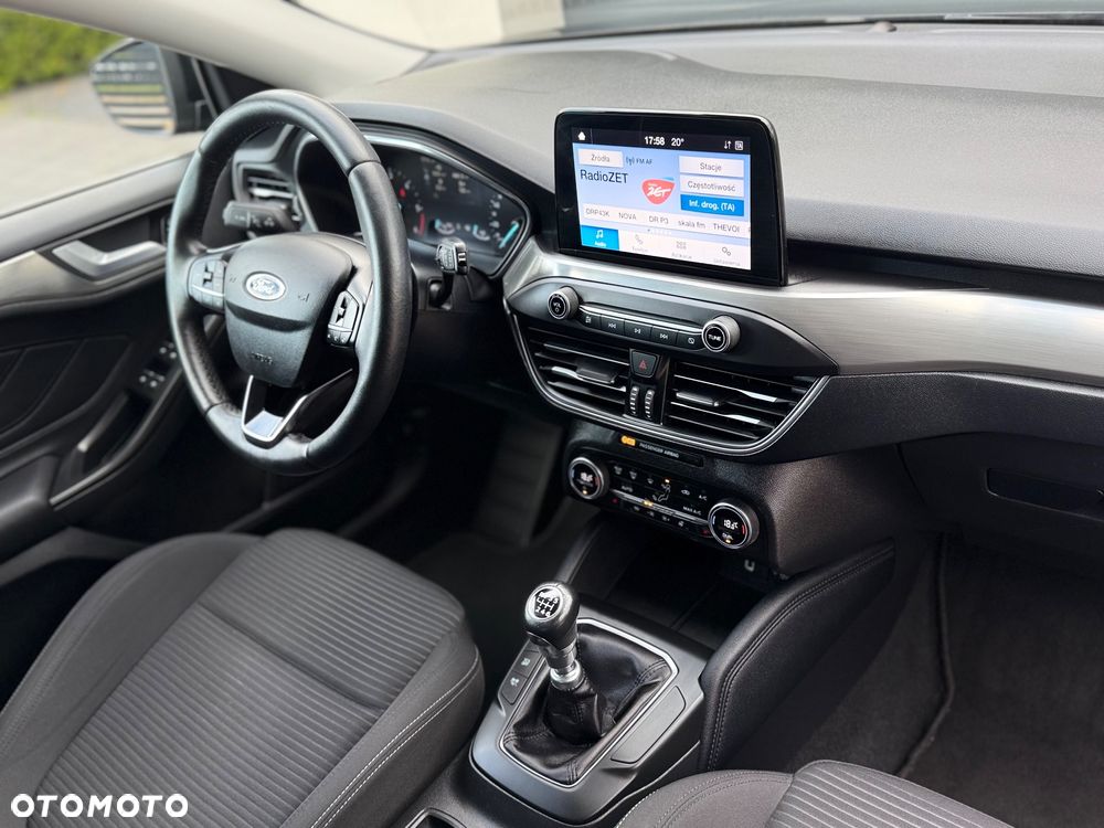 Ford Focus 1.5 EcoBlue Start-Stopp-System TITANIUM DESIGN - 21