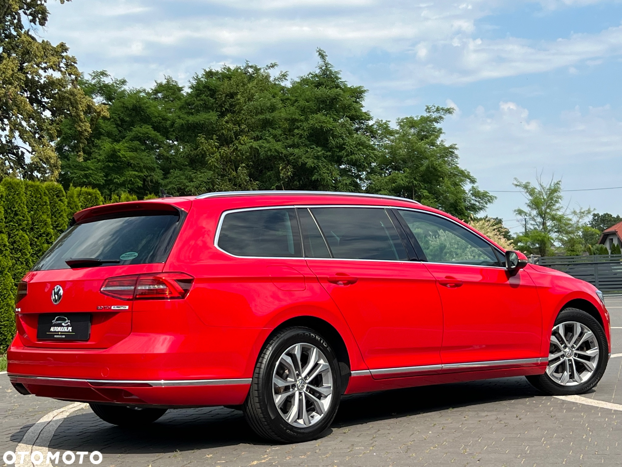 Volkswagen Passat Variant 2.0 TDI SCR DSG (BlueM Tech) Highline - 9