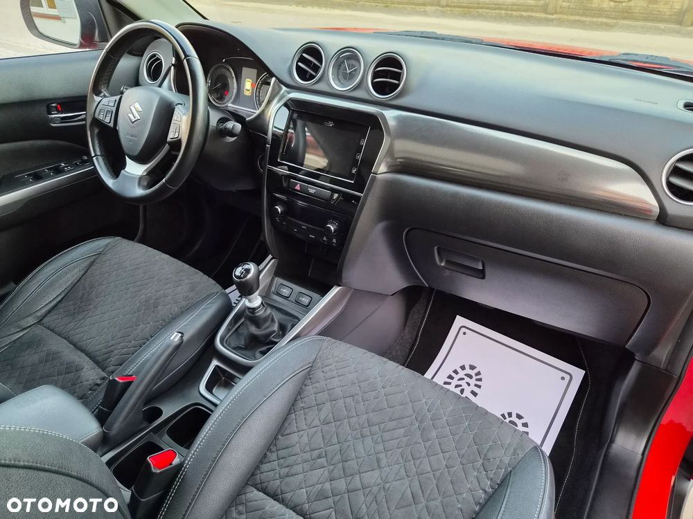 Suzuki Vitara - 32