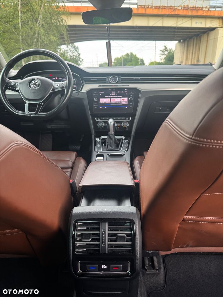 Volkswagen Passat - 6