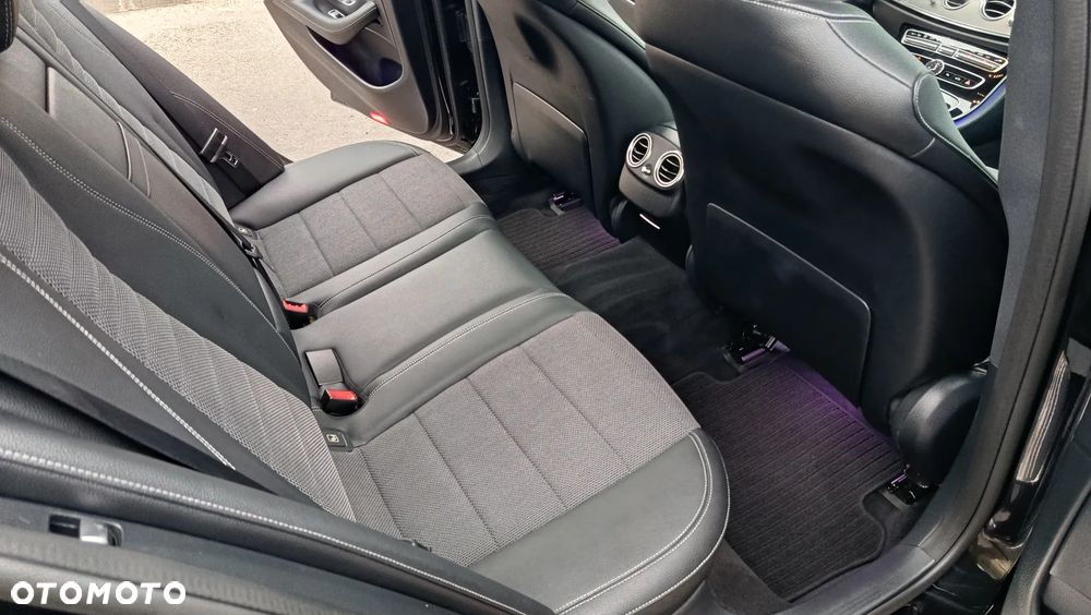Mercedes-Benz Klasa E 220 d 9G-TRONIC - 18