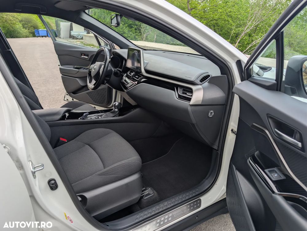 Toyota C-HR Lounge - 27