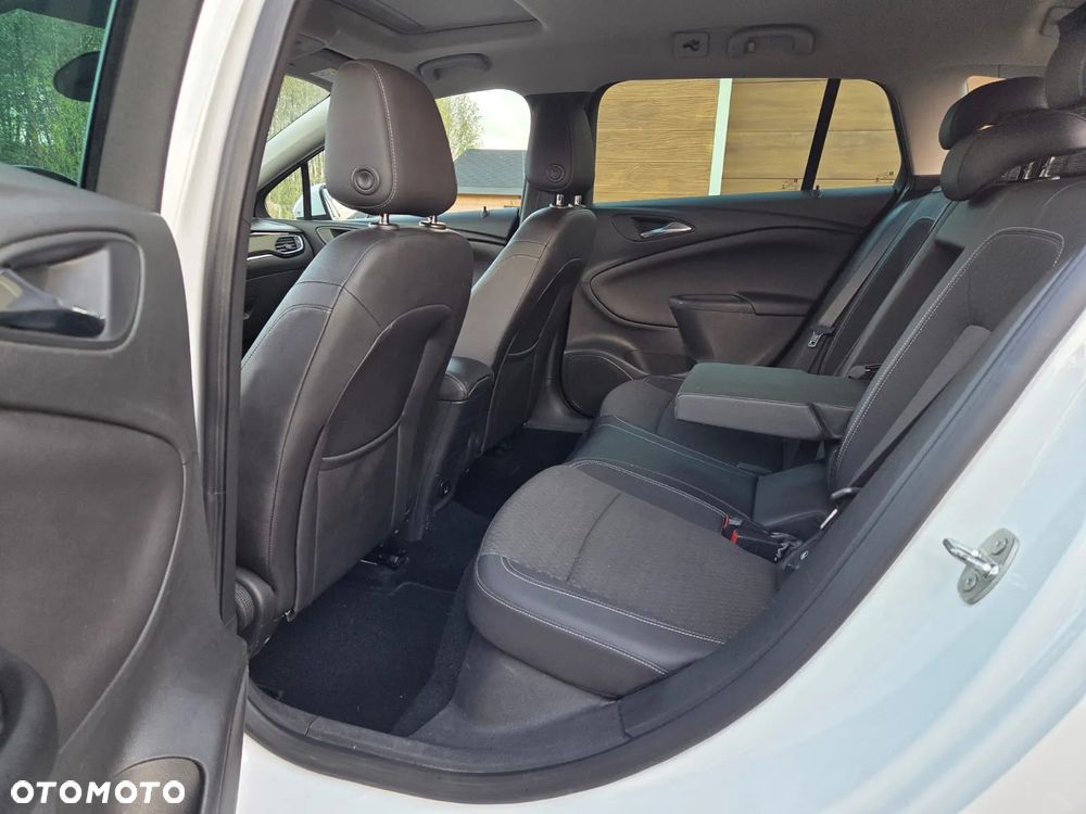 Opel Astra 1.6 D (CDTI) Sports Tourer Innovation - 18