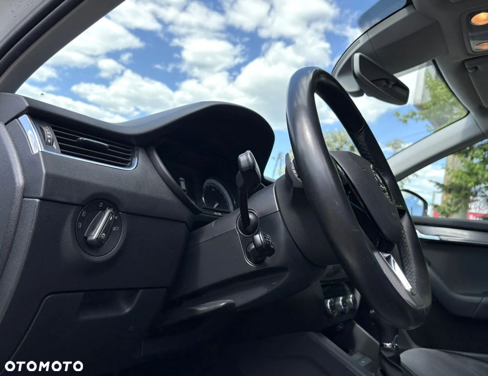 Skoda Octavia 2.0 TDI DSG Style - 10
