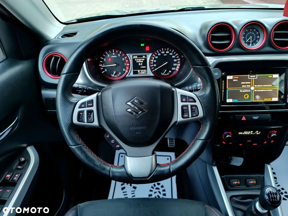 Suzuki Vitara 1.4 T Boosterjet S 2WD - 30