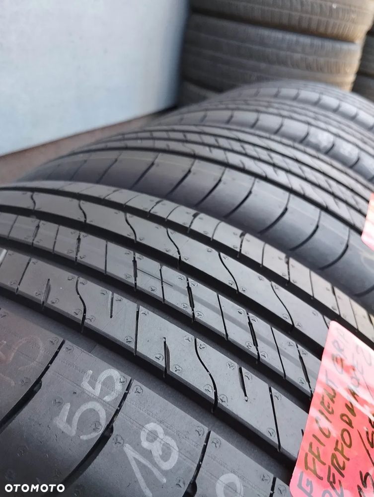215 55 18 Goodyear Efficient Grip Performance 2 4szt Demo - 4