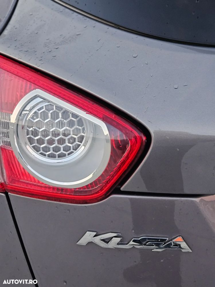 Ford Kuga S 2.0 TDCi 4x4 Plus Editionsmodell - 12