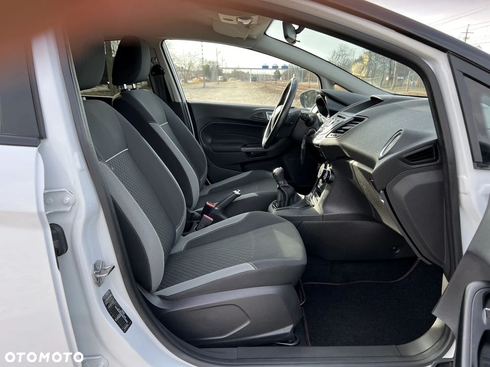 Ford Fiesta 1.25 Ambiente - 17