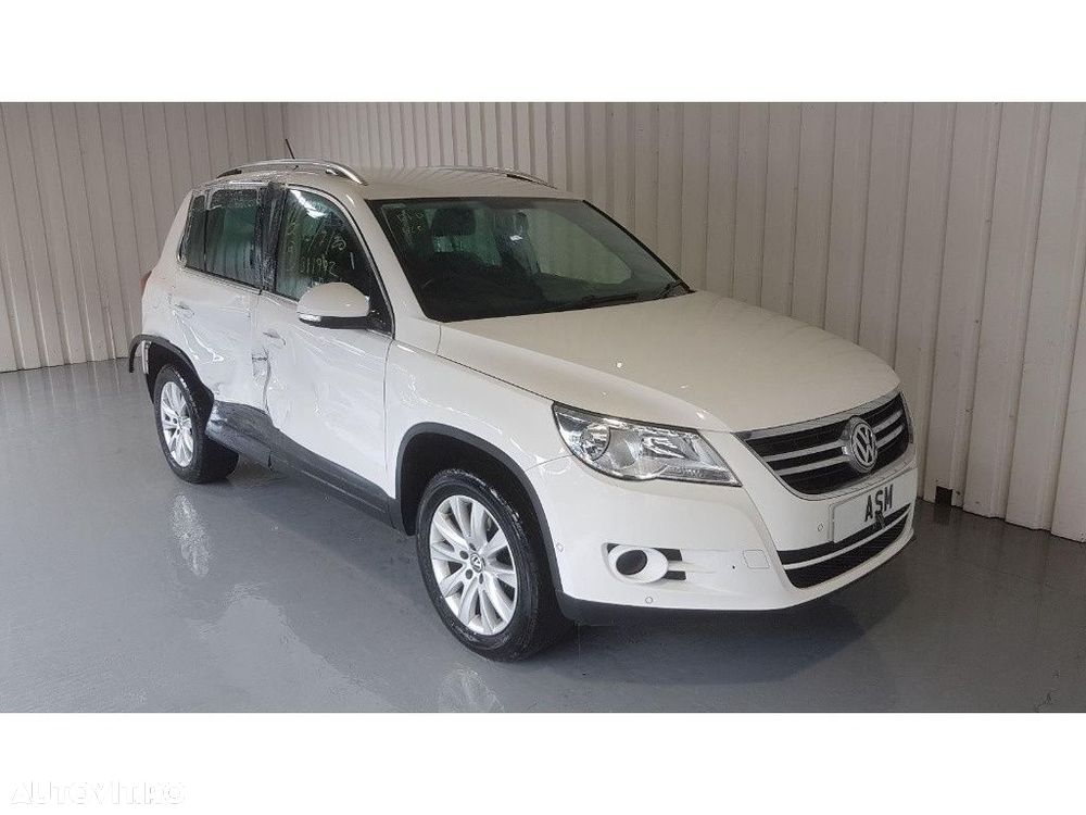 Cutie viteze manuala Volkswagen Tiguan 2011 SUV 2.0 TDI - 4