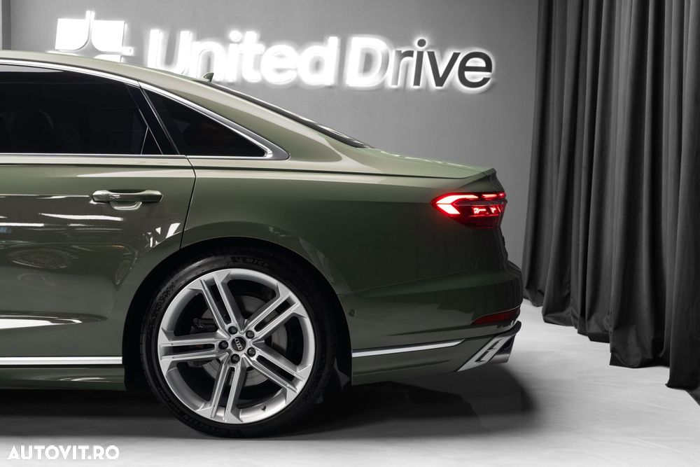 Audi S8 - 10