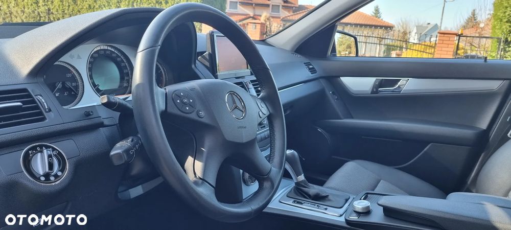 Mercedes-Benz Klasa C 180 Kompressor Automatik Avantgarde - 36