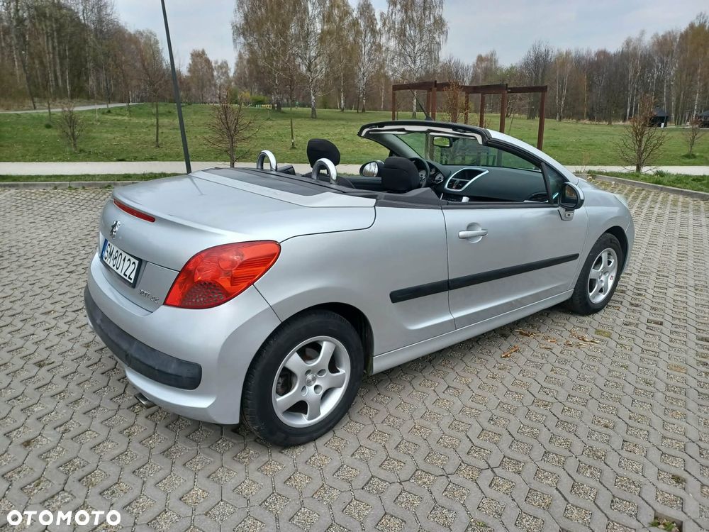 Peugeot 207 CC 120 VTi Active - 4