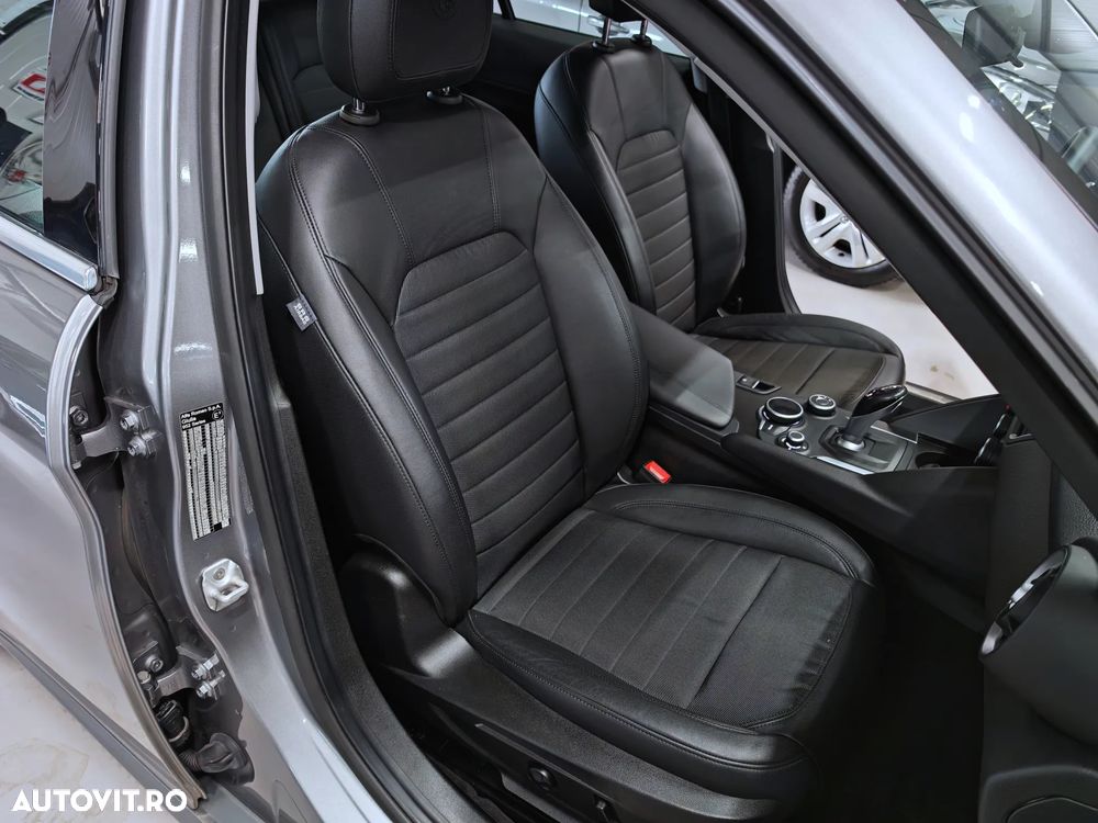 Alfa Romeo Giulia 2.2 JTDM Aut. Super - 9