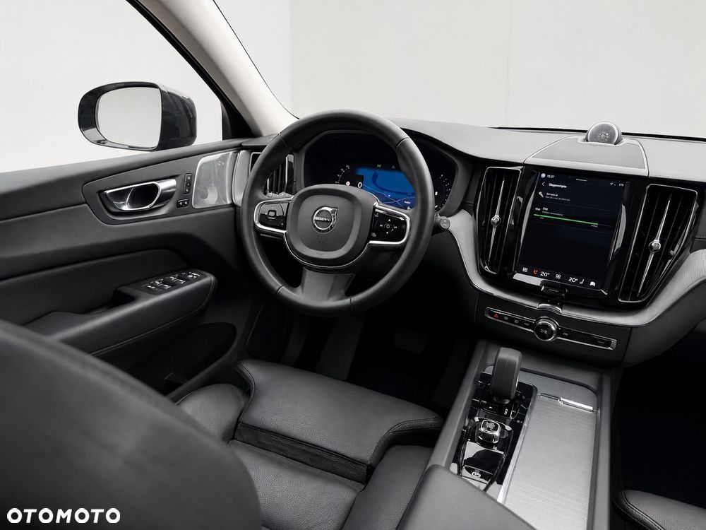 Volvo XC 60 B5 B AWD Ultimate Dark - 12
