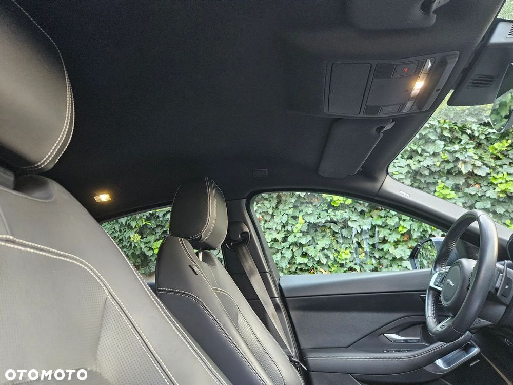 Jaguar E-Pace D240 AWD R-Dynamic SE - 25