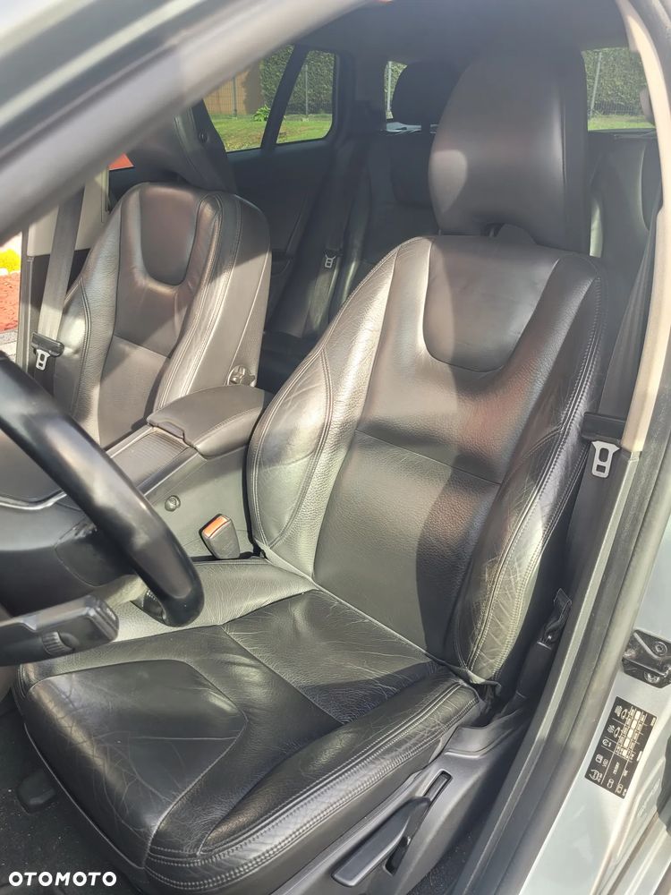 Volvo V60 D3 Momentum - 9