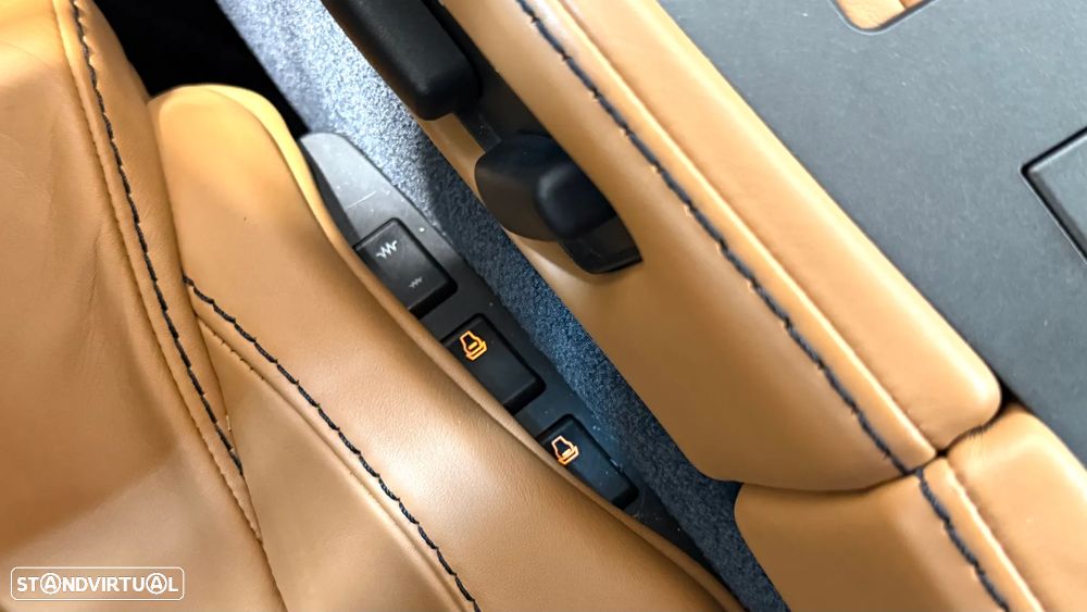 Aston Martin Vantage Roadster V8 Sportshift - 36