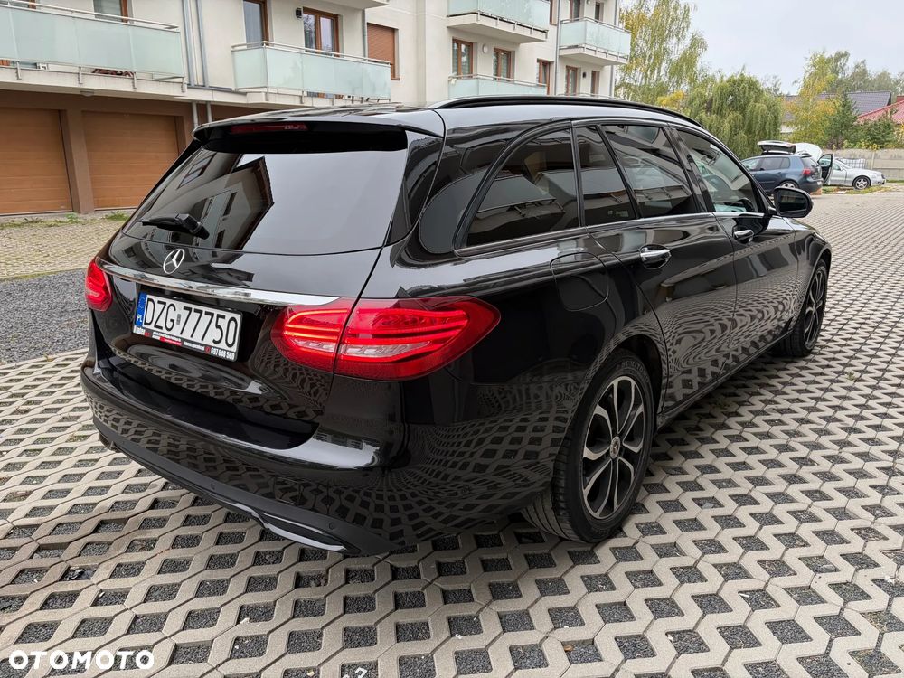 Mercedes-Benz C-Class 2015 photo 3