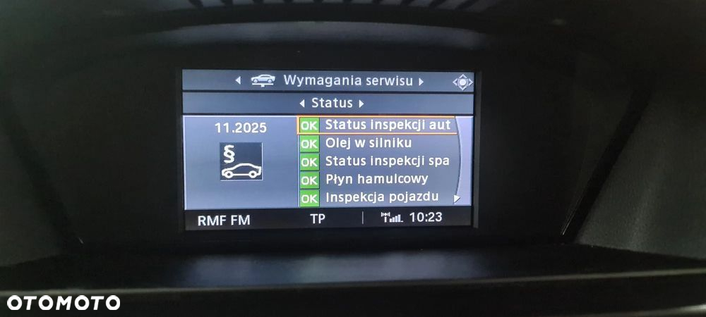 BMW Seria 3 320d DPF Touring - 11