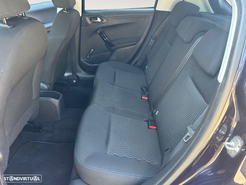 Peugeot 208 1.2 PureTech Active - 13