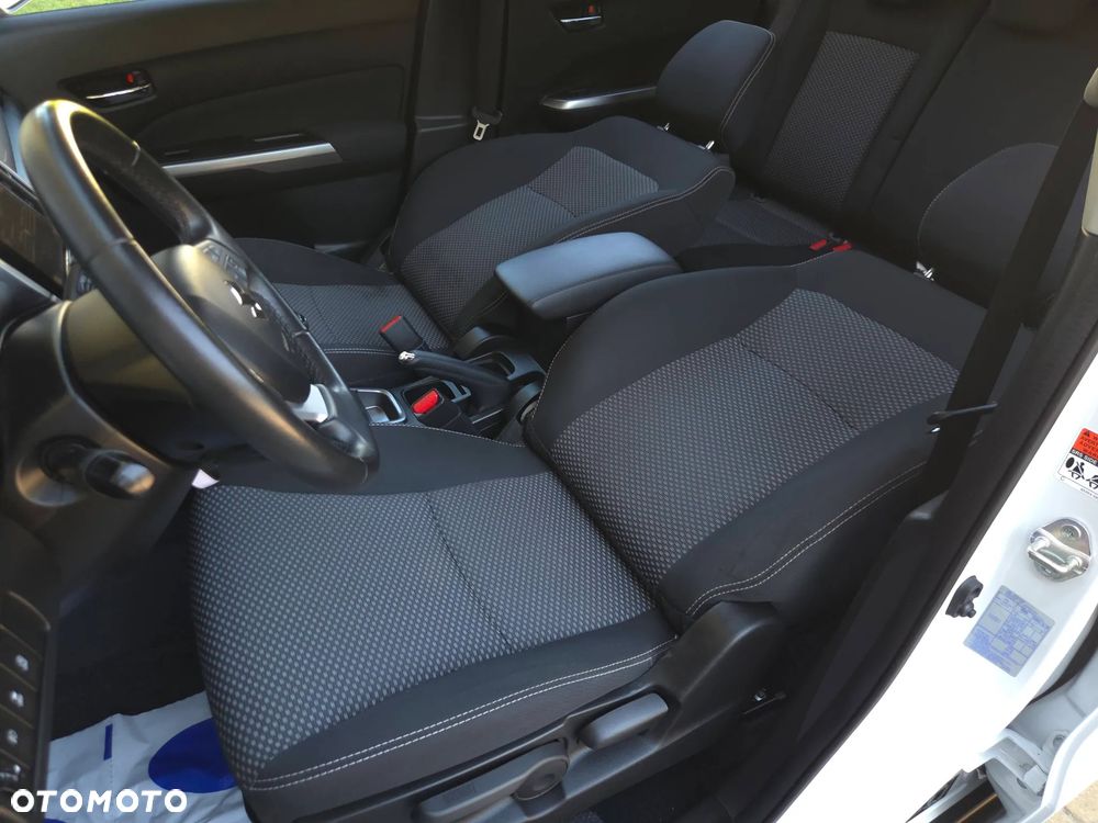 Suzuki Vitara 1.4 T Boosterjet S 2WD - 30