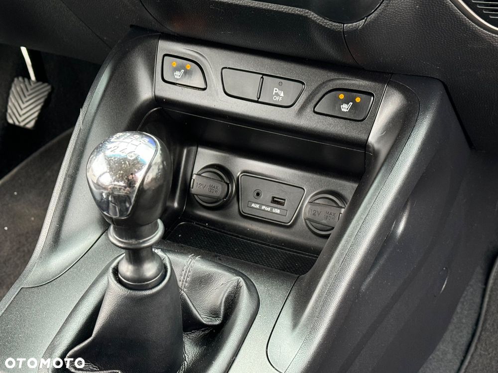 Hyundai ix35 1.7 CRDi 2WD blue Style - 26