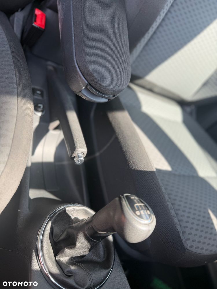 Skoda Roomster 1.2 TSI Style PLUS EDITION - 29