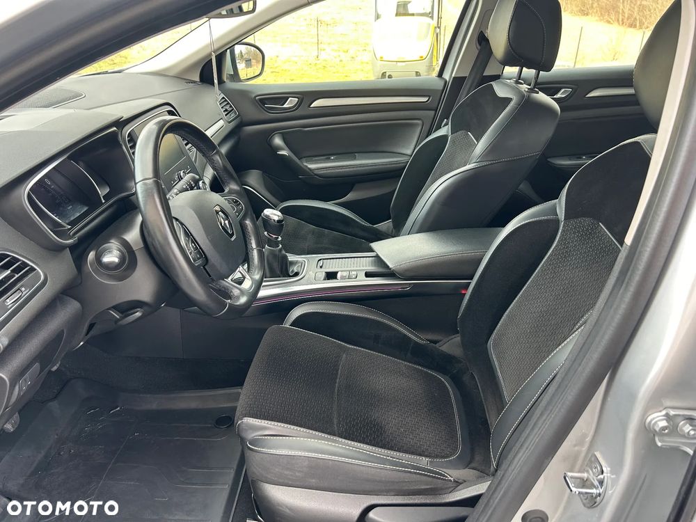 Renault Megane 1.5 Blue dCi Intens - 20