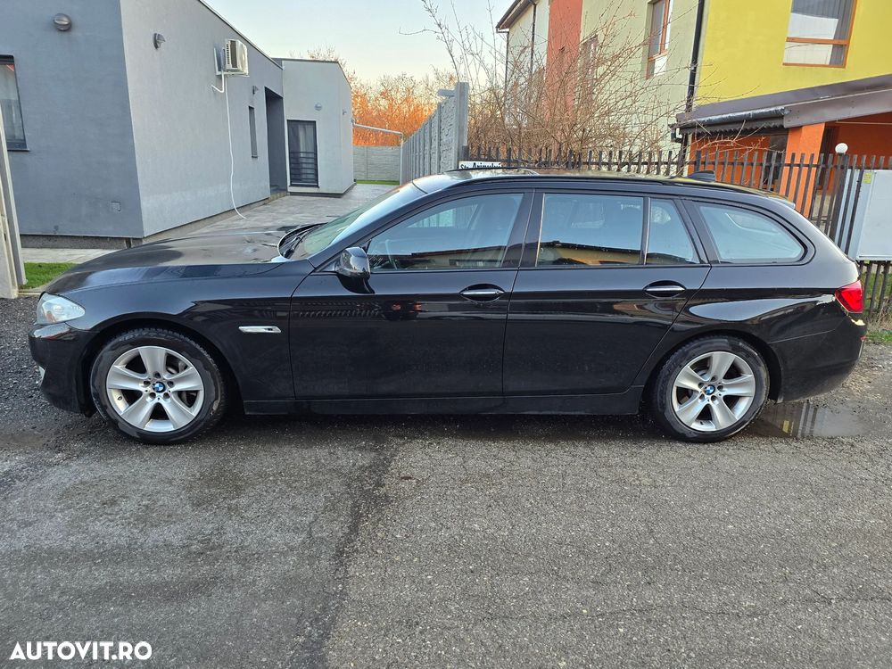 BMW Seria 5 525d Touring - 10