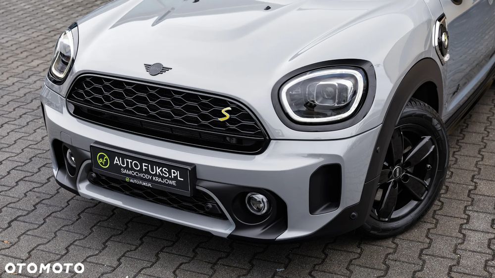 MINI Countryman Cooper SE ALL4 Classic Trim - 4