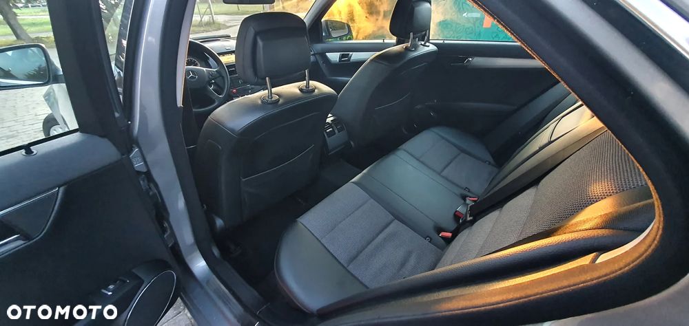 Mercedes-Benz Klasa C - 26