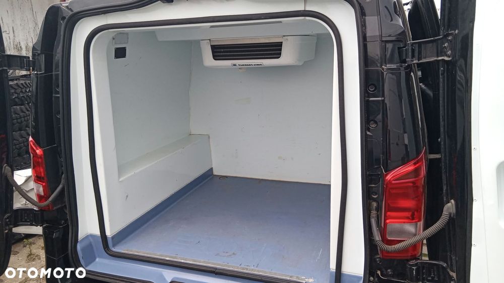 Mercedes-Benz VITO 116 9G TRONIC HOLENDERKA CHŁODNIA CATERING - 23