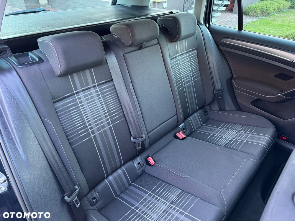 Volkswagen Golf 2.0 TDI BlueMotion Technology DSG Lounge - 20