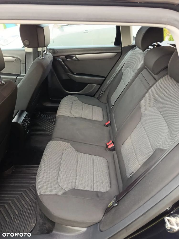 Volkswagen Passat Variant 2.0 TDI 4Motion BlueMotion Technol Comfortline - 11