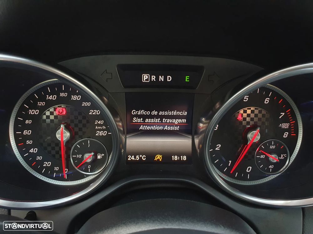 Mercedes-Benz SLC 180 9G-TRONIC RedArt Edition - 16