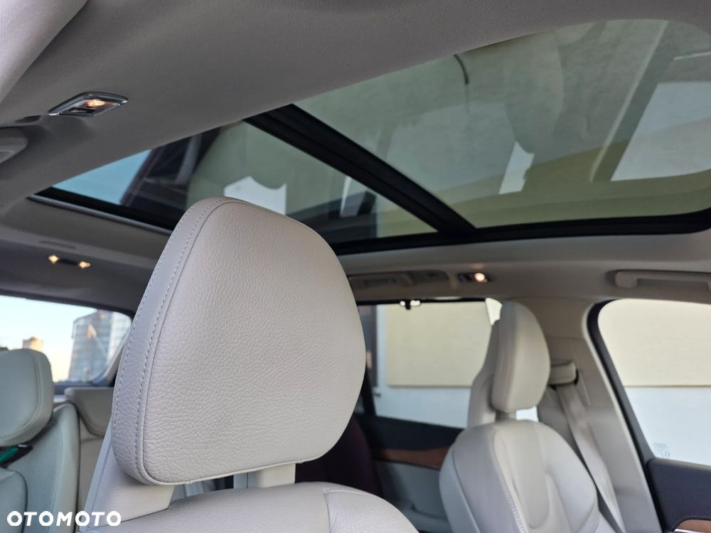Volvo XC 90 B5 D AWD Inscription 7os - 9