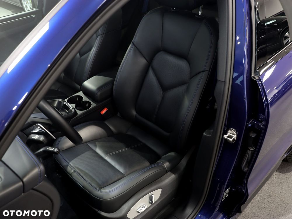 Porsche Macan Standard - 16