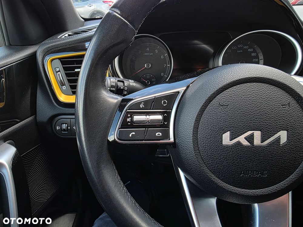 Kia XCeed 1.5 T-GDI L - 11