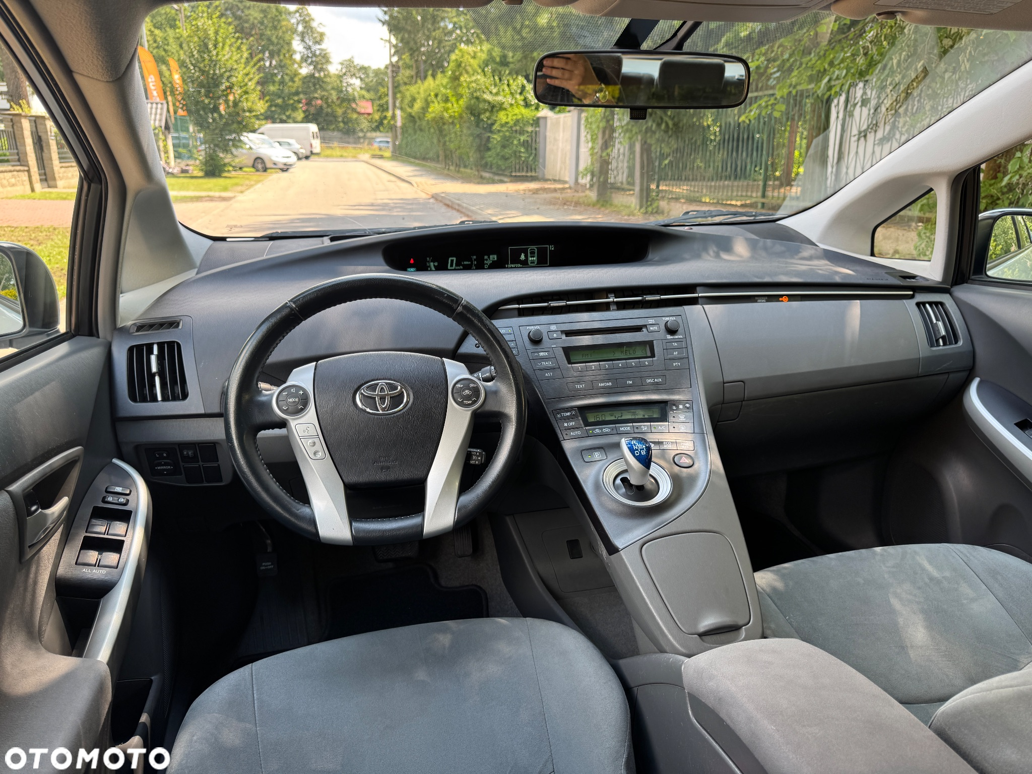 Toyota Prius - 27