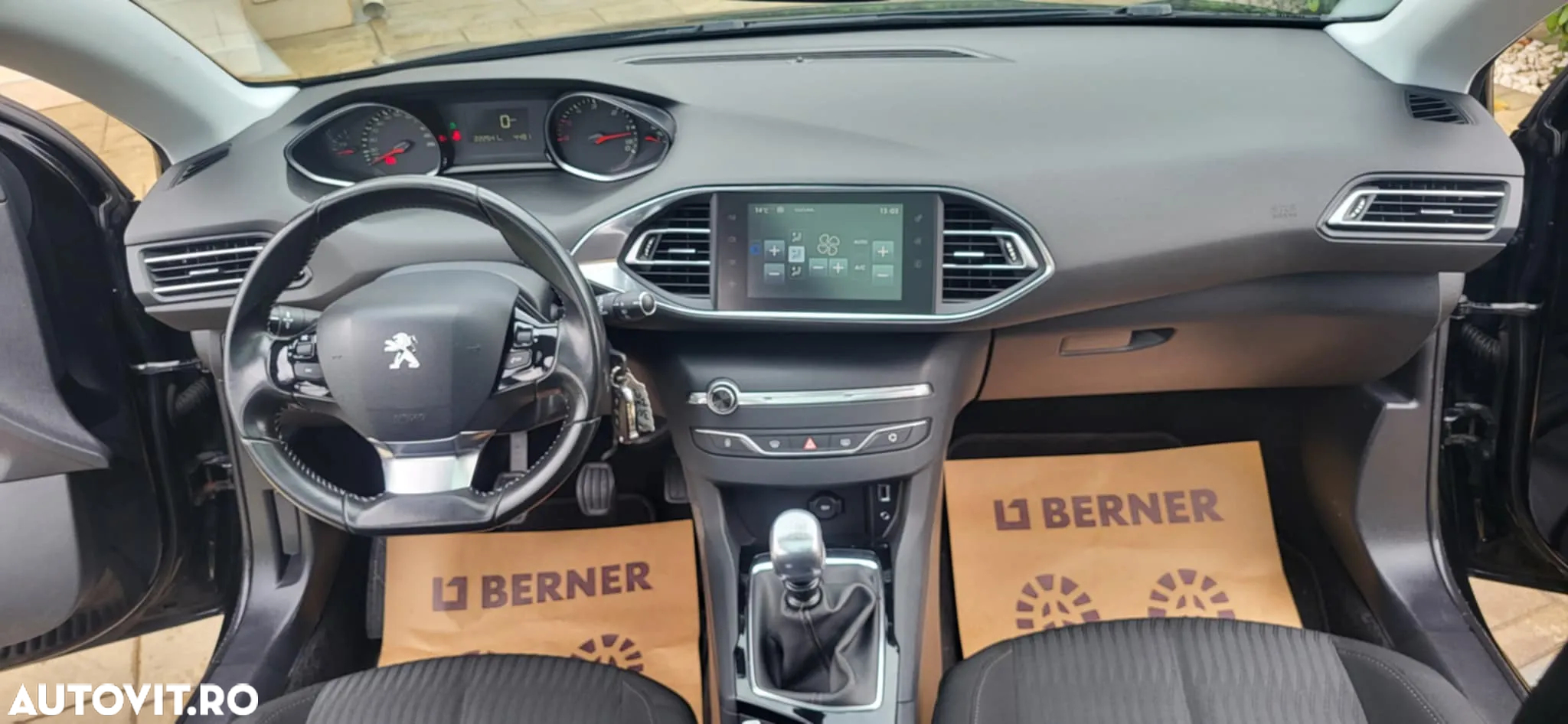 Peugeot 308 - 4