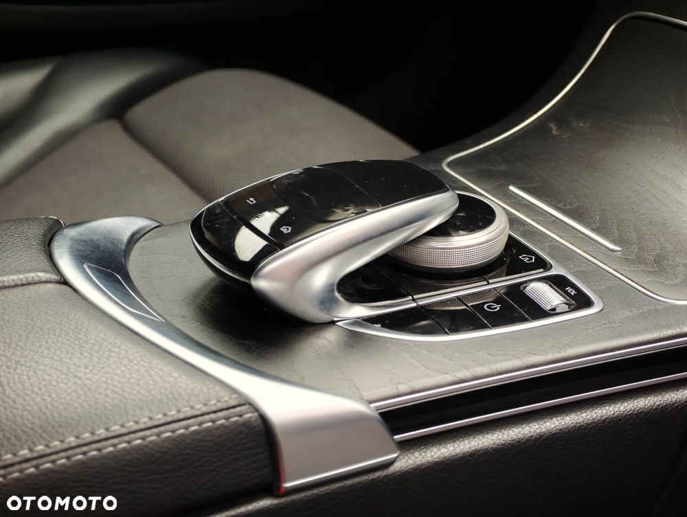 Mercedes-Benz Klasa C 220 d 9G-TRONIC Avantgarde - 18