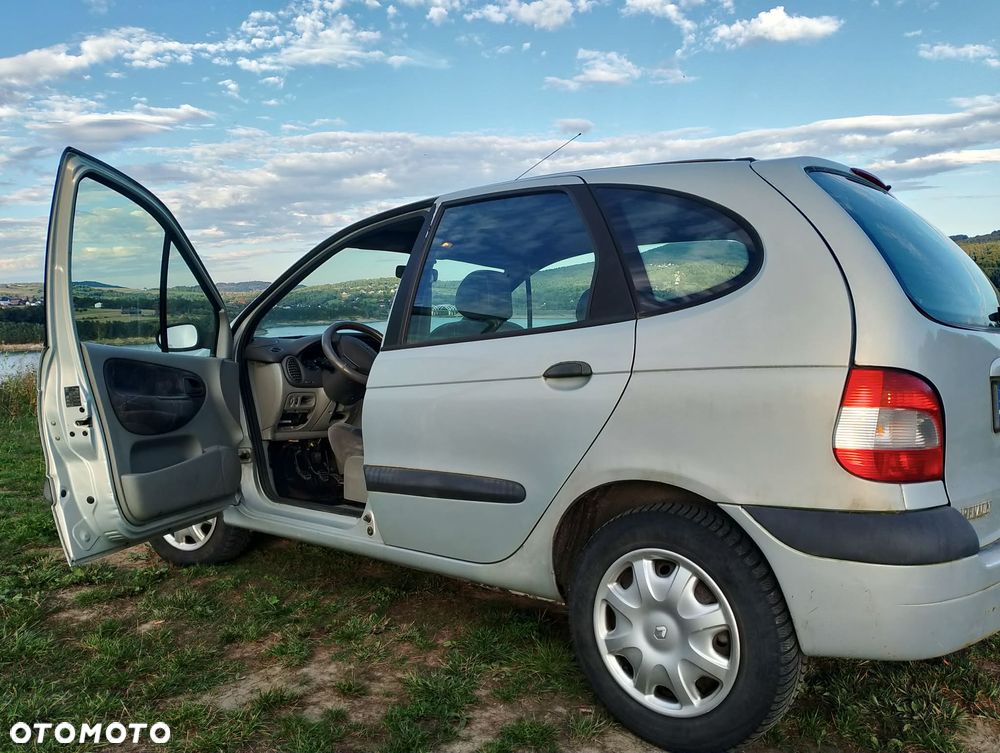 Renault Scenic 1.6 16V Alize - 4