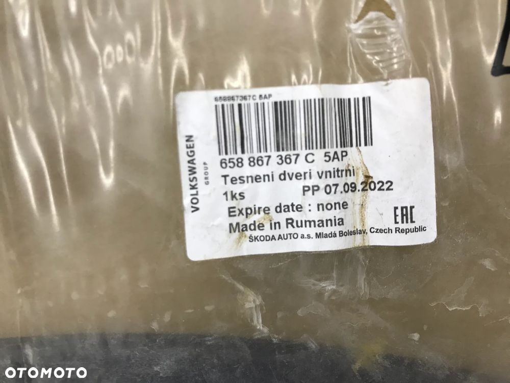 Uszczelka Skoda kamiq 19- guma lewych tylnych drzwi 658867367c - 4
