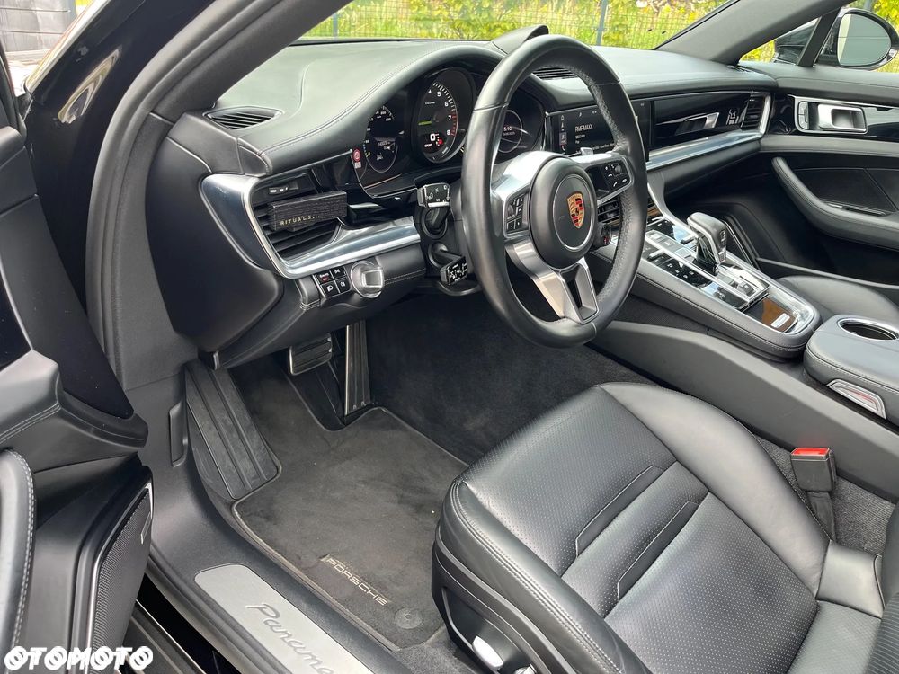 Porsche Panamera 4 E-Hybrid Executive - 2