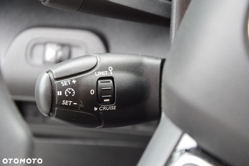 Toyota PROACE CITY LONG XL - 33
