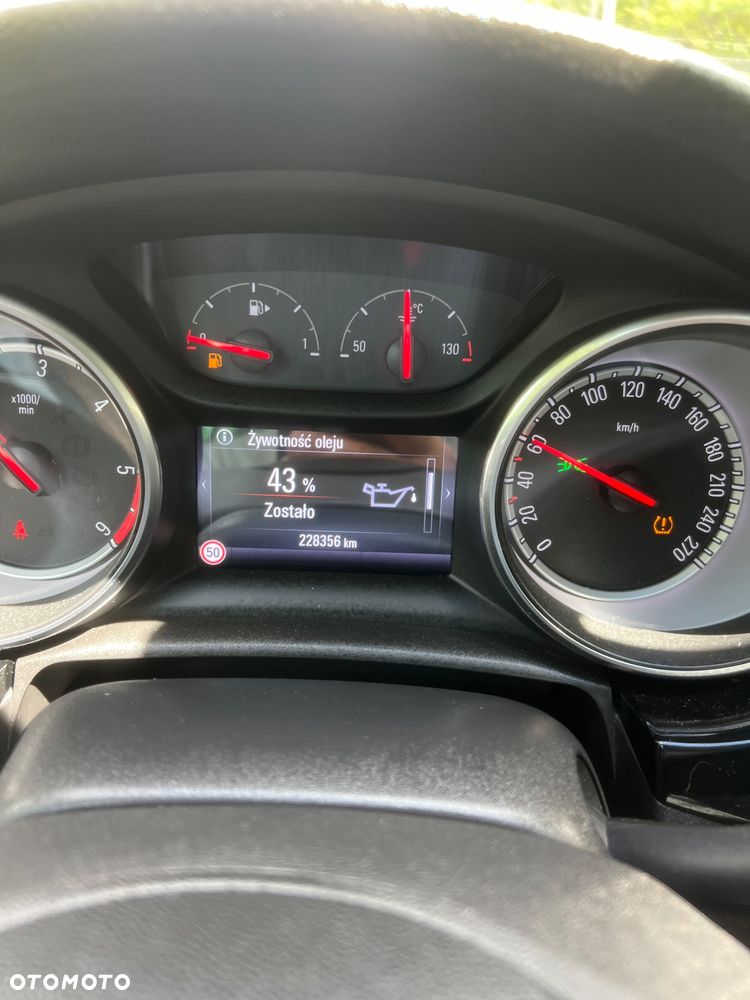Opel Astra 1.6 CDTI DPF ecoFLEX TourerStart/Stop Exklusiv - 20