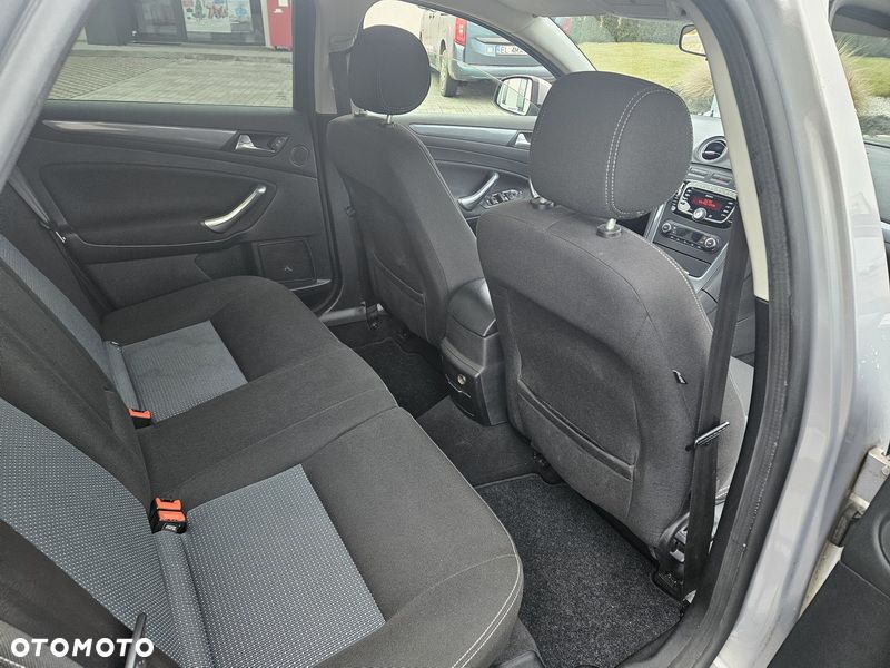 Ford Mondeo SW 1.6 T Silver X Plus - 8