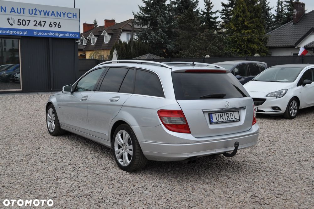 Mercedes-Benz Klasa C 180 CGI Automatik BlueEFFICIENCY Avantgarde - 9