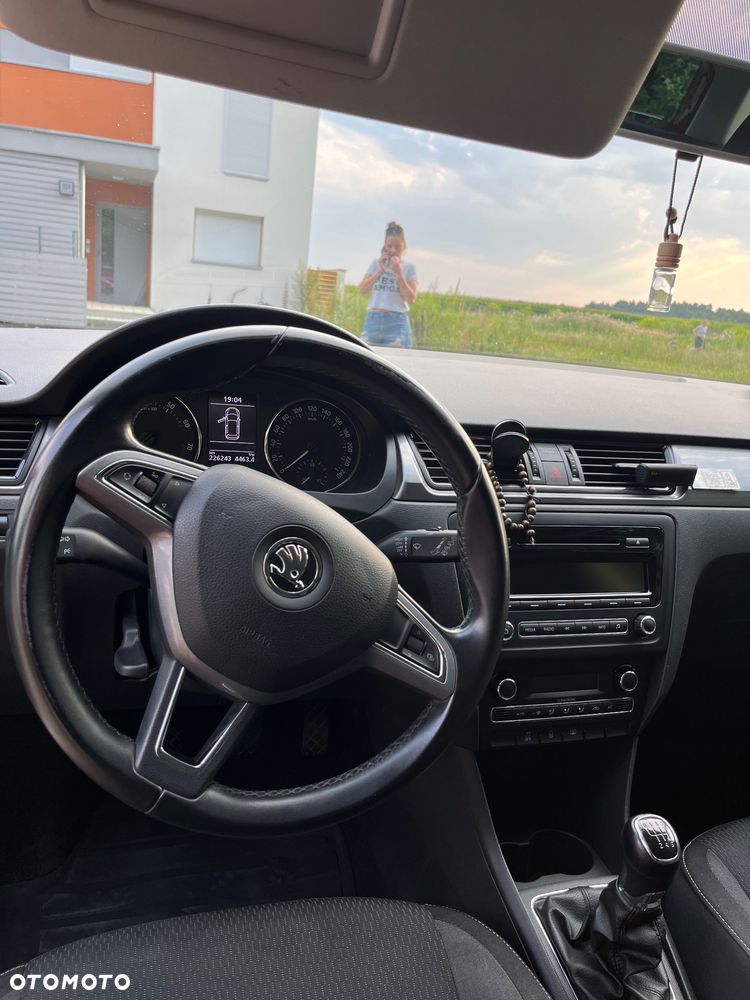 Skoda RAPID 1.2 TSI Edition - 8